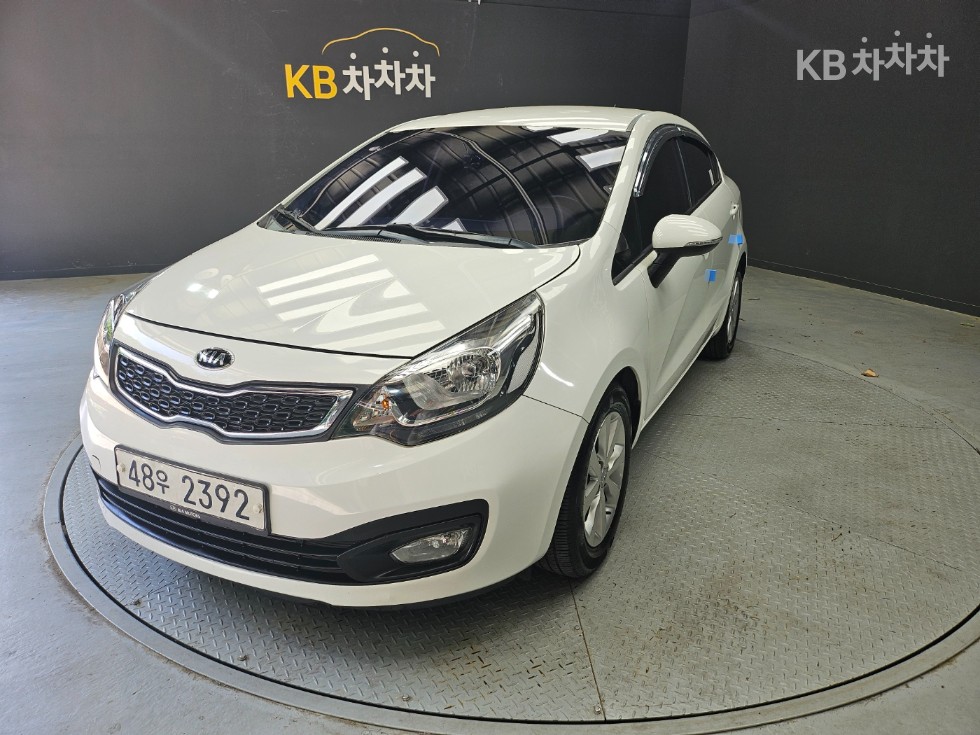 2014 - kia pride