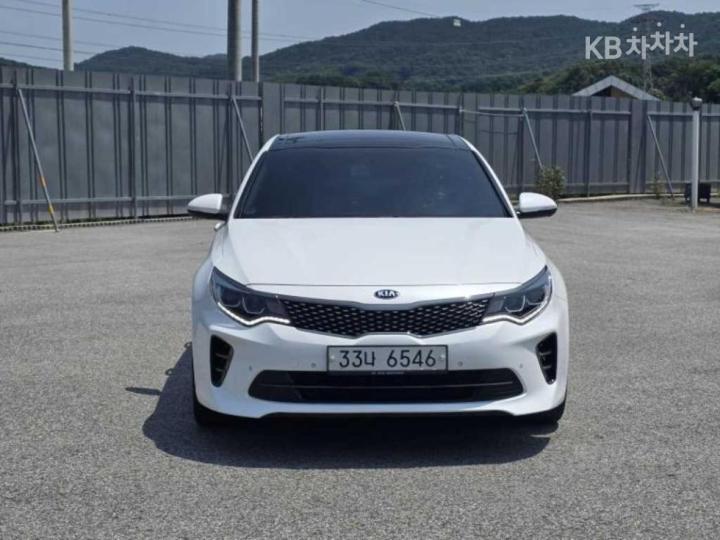 Kia K5 렌터카 2.0 LPI SX — foto 1