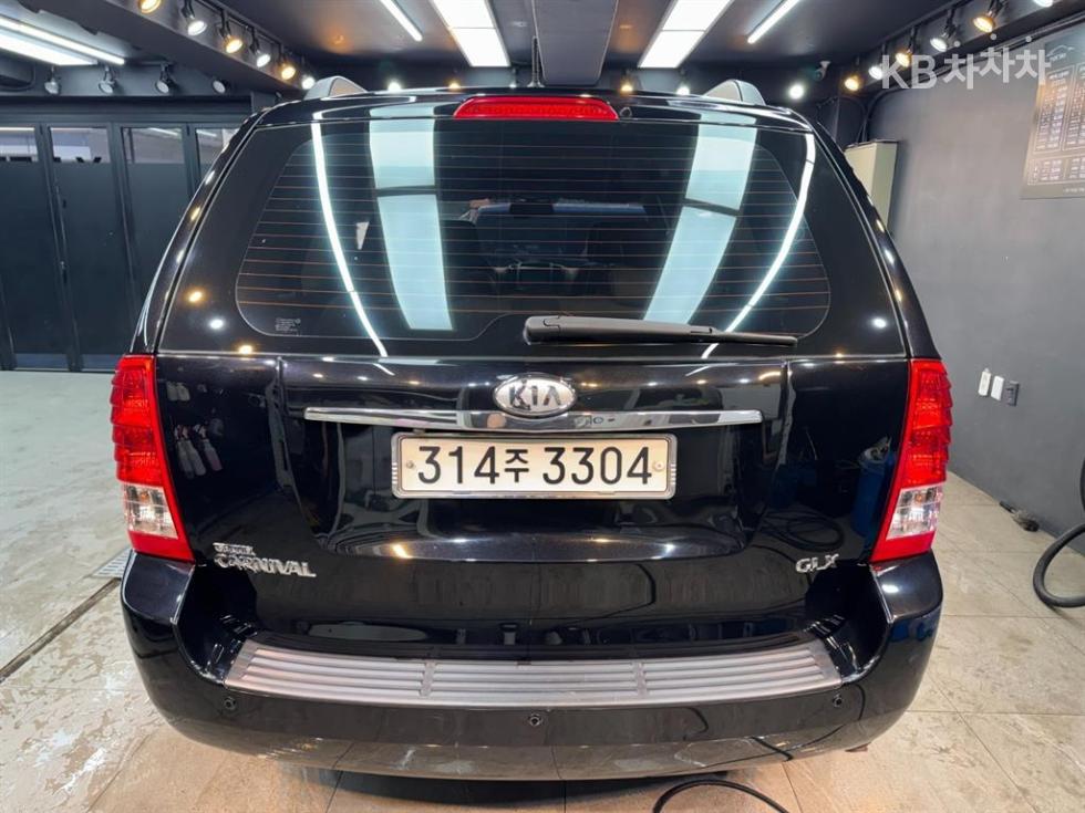 2012 - kia carnival