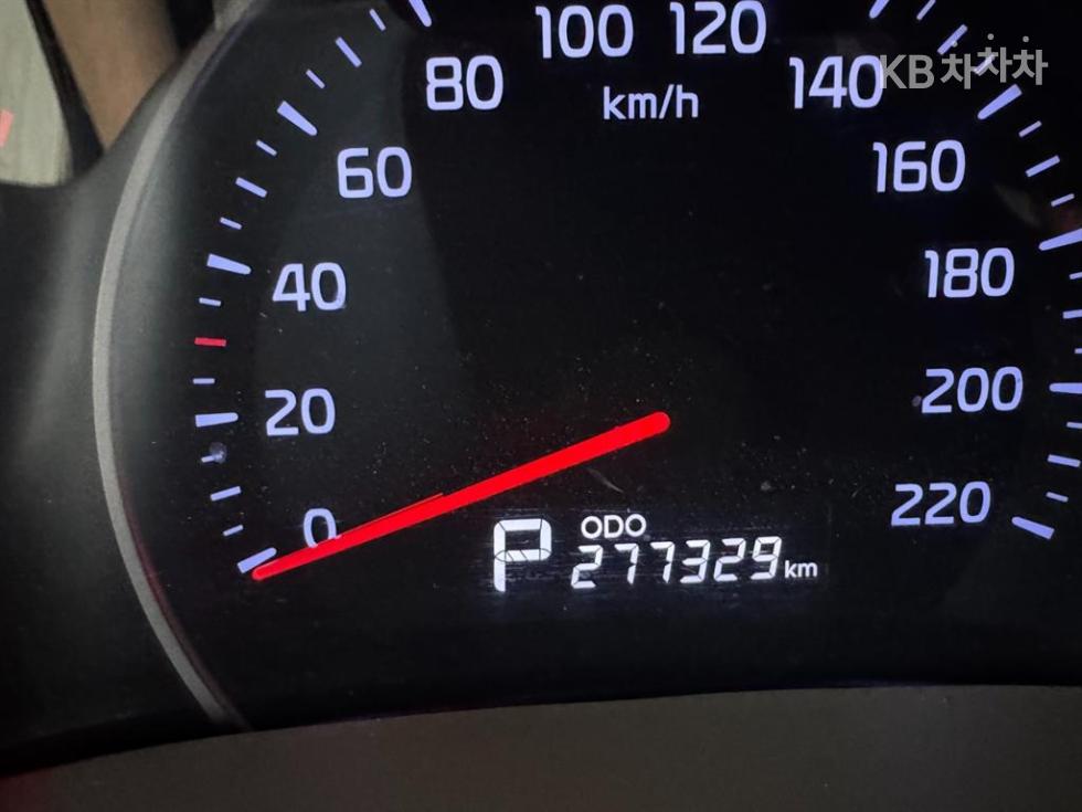 2012 - kia carnival