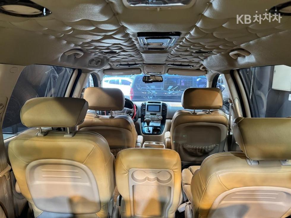 2012 - kia carnival