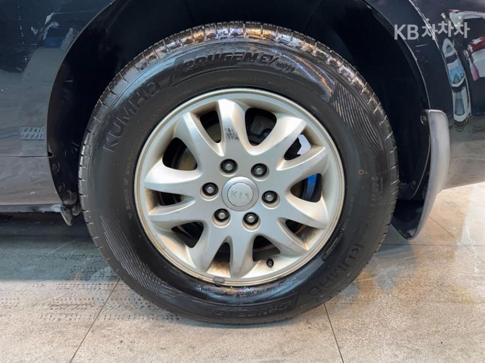 2012 - kia carnival