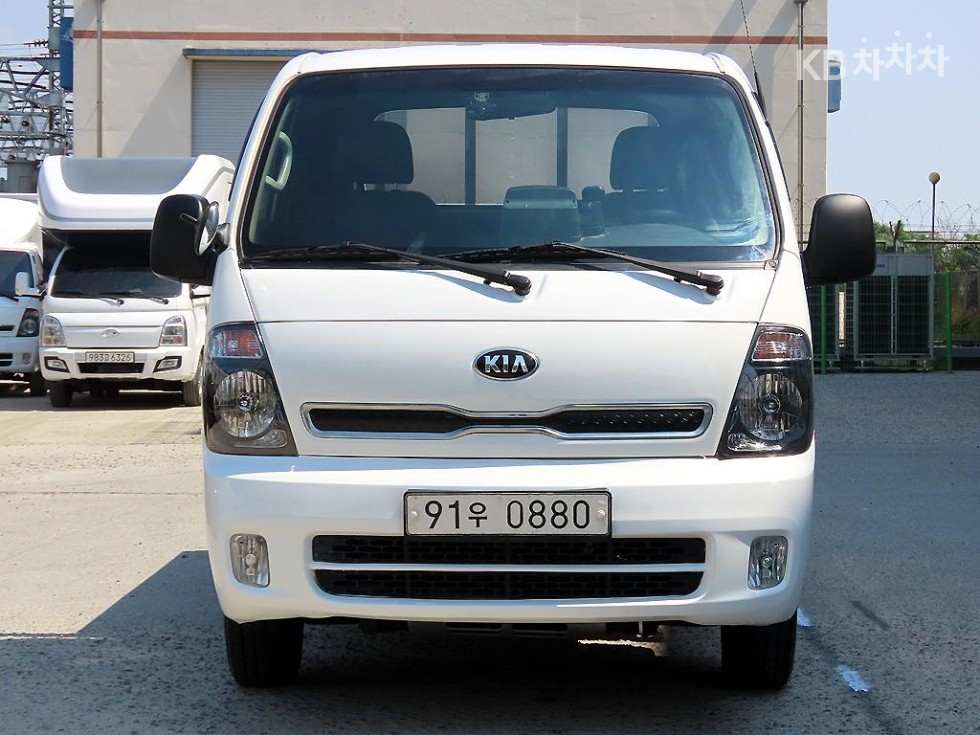 2018 - kia bongo iii