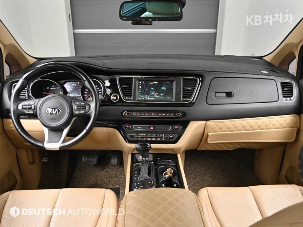 2016 - kia carnival