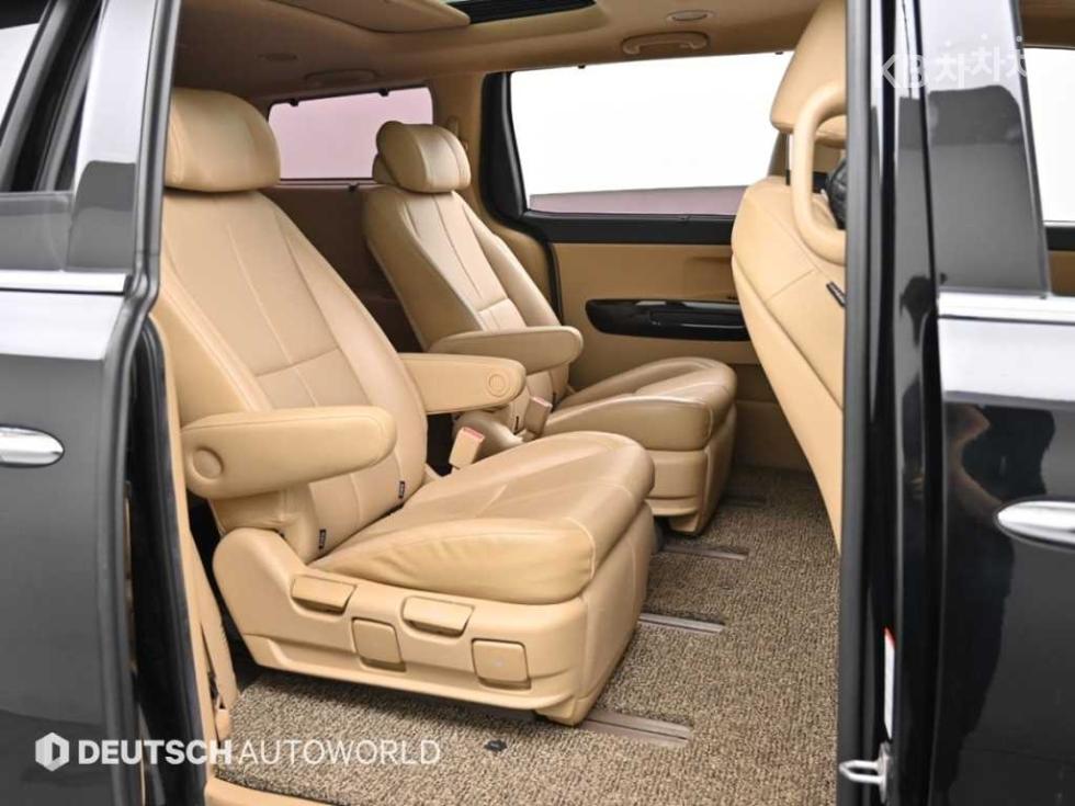 2016 - kia carnival