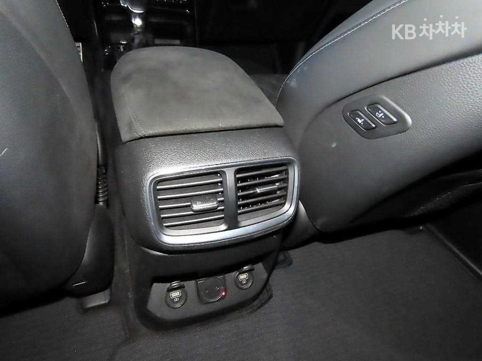 2022 - kia mohave