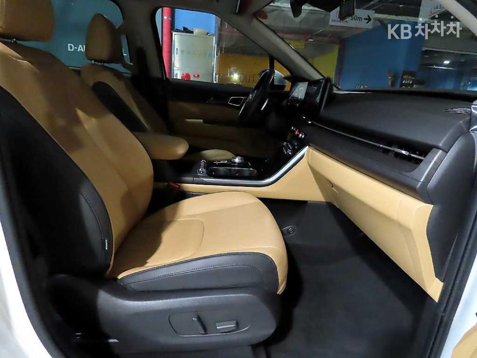 2021 - kia carnival