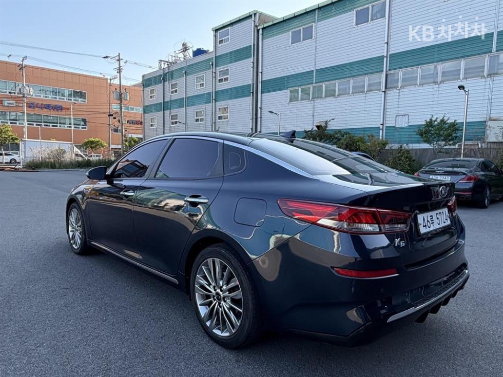 2020 - kia k5