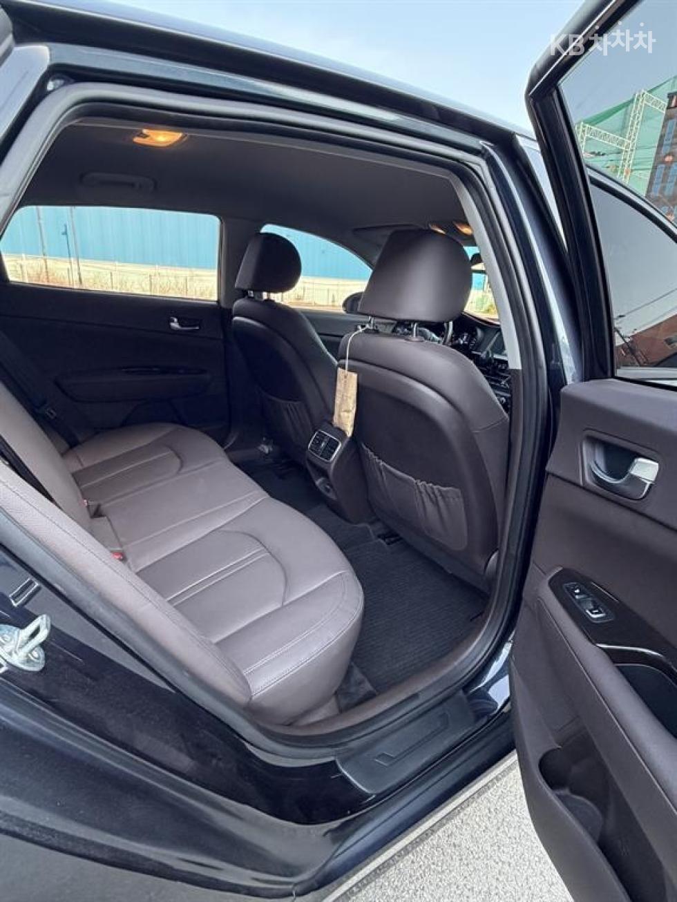 2020 - kia k5