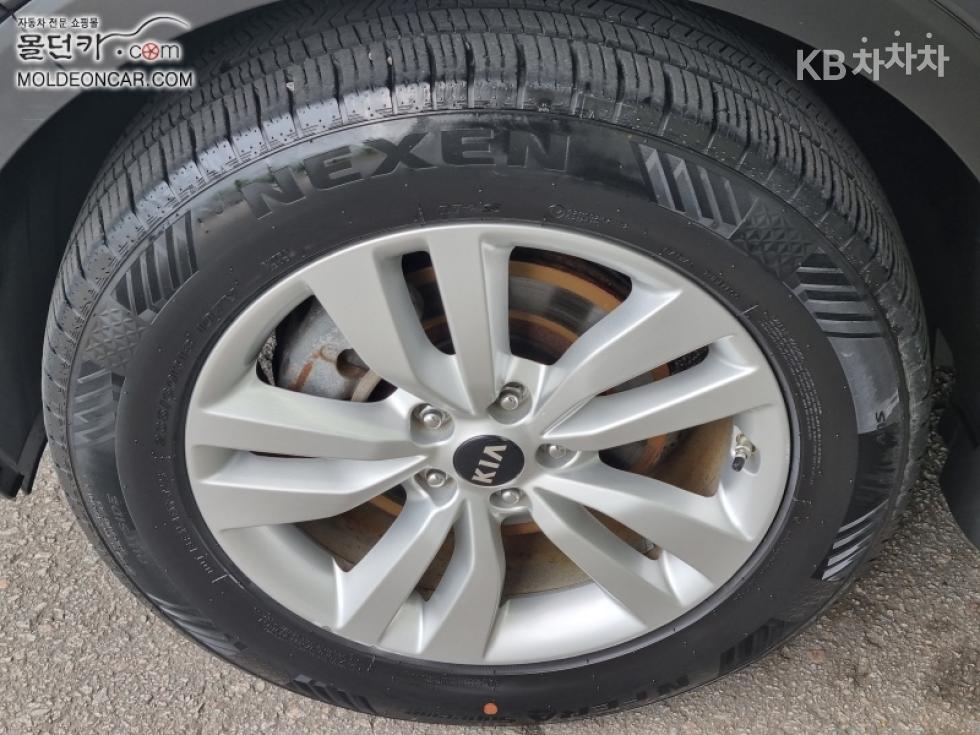 2016 - kia sorento