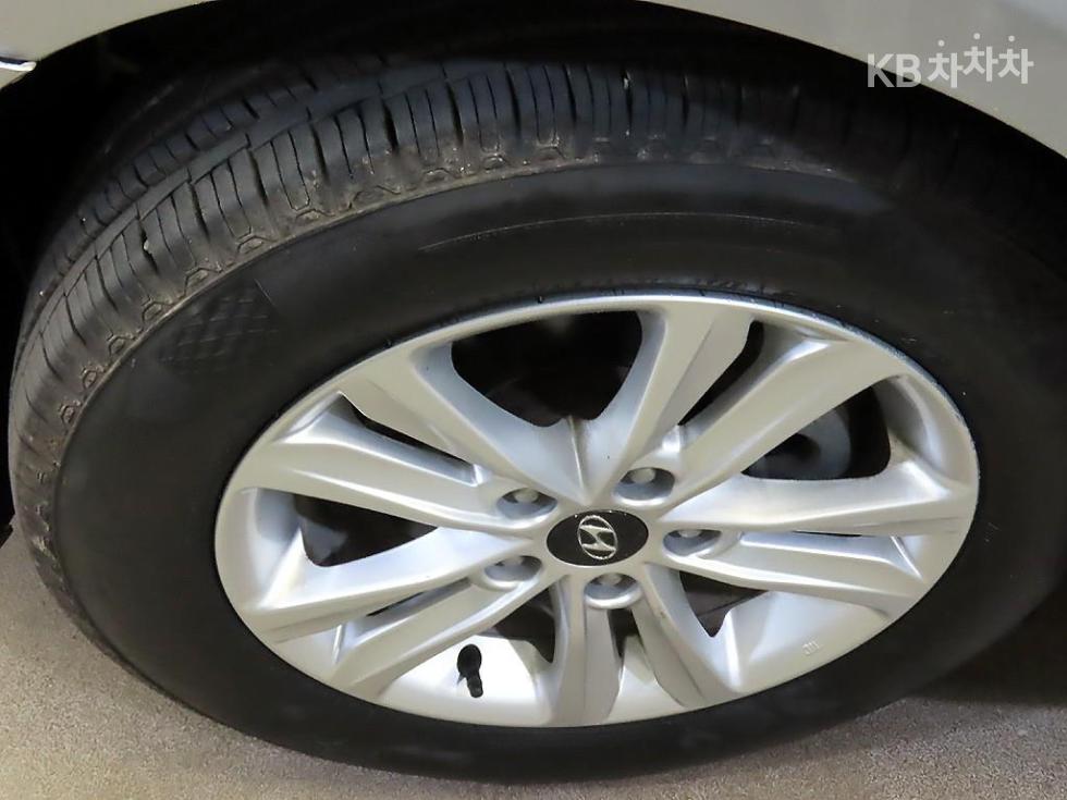Hyundai Sonata — miniaturë 17