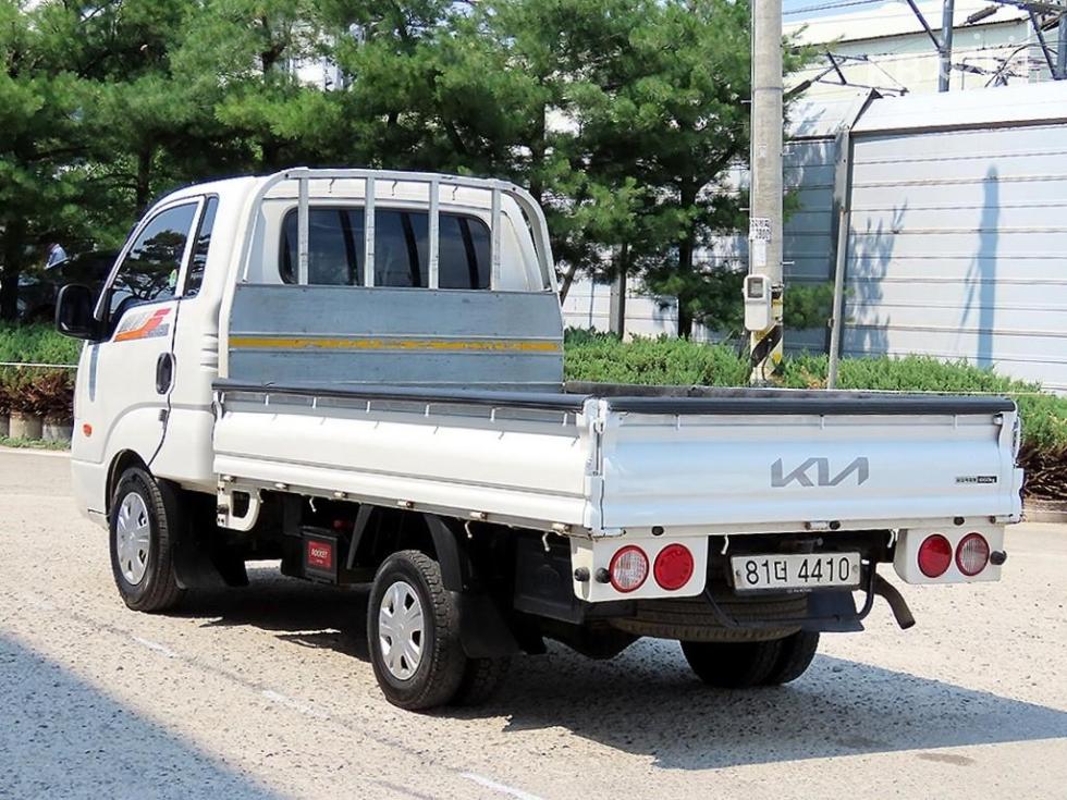 2018 - kia bongo iii