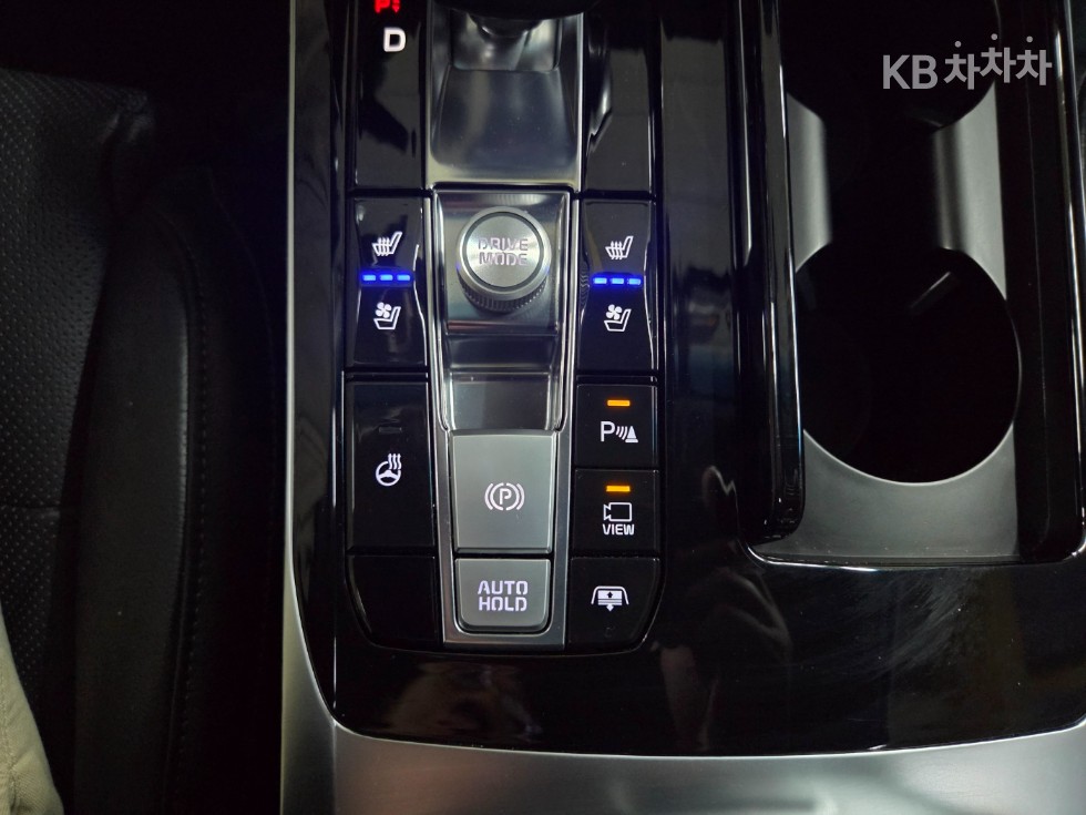 2021 - kia k7