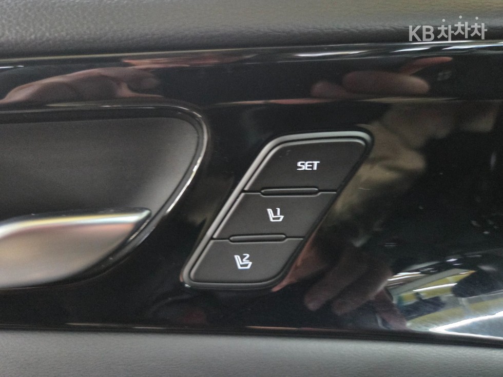 2021 - kia k7