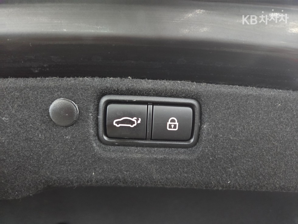 2021 - kia k7