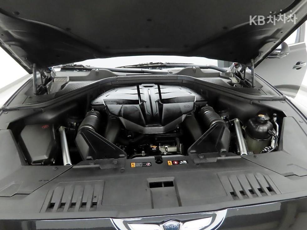 2022 Genesis GV80 photo