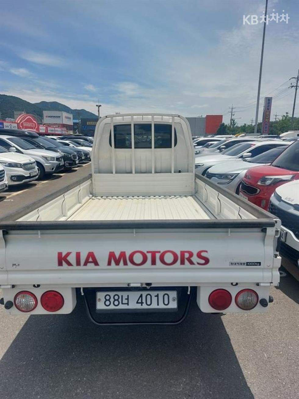 2019 - kia bongo iii
