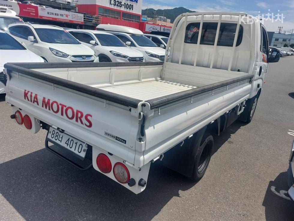2019 - kia bongo iii