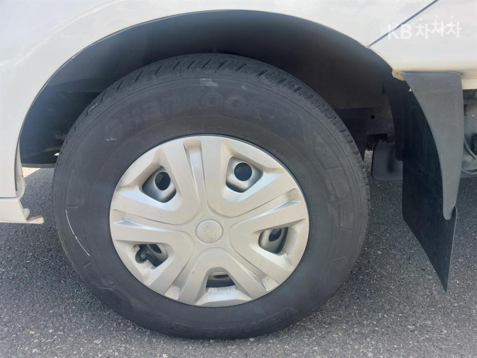 2019 - kia bongo iii