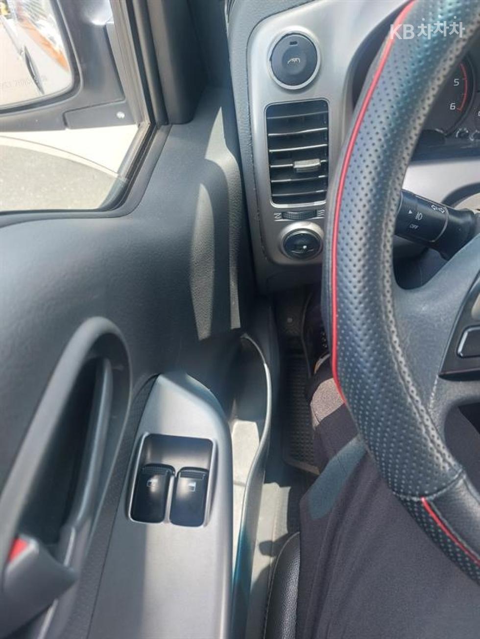 2019 - kia bongo iii