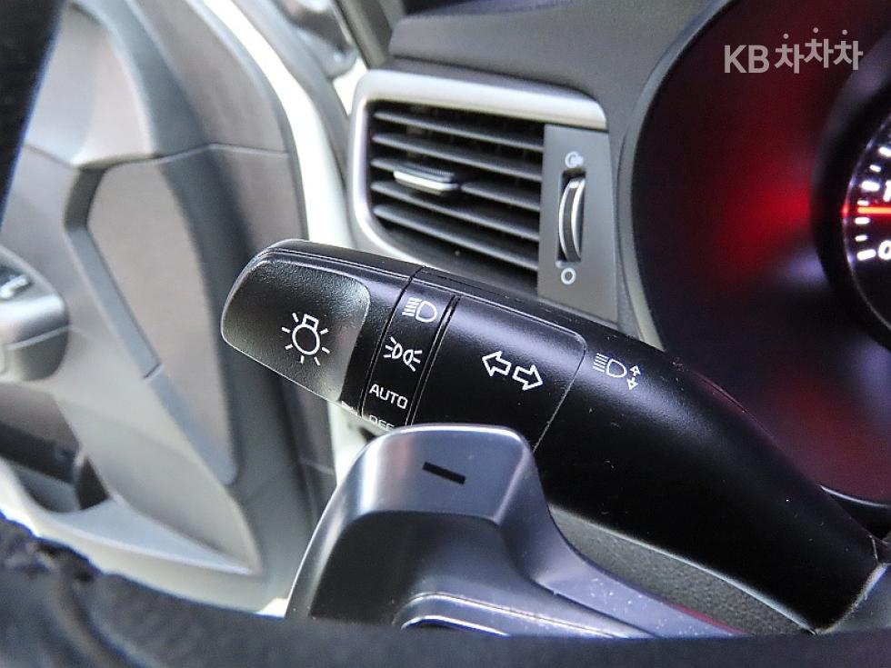 Kia K5 — miniaturë 14