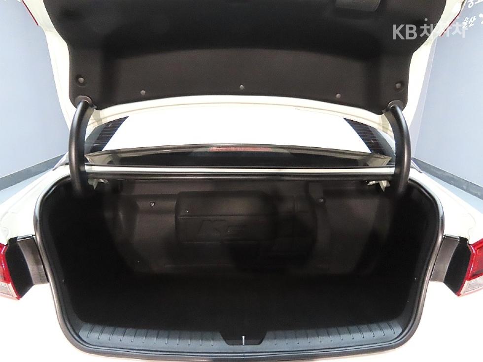 Kia K5 — miniaturë 19