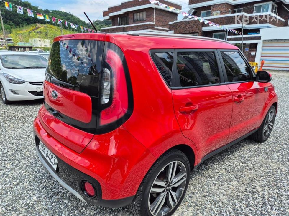 2018 - kia soul