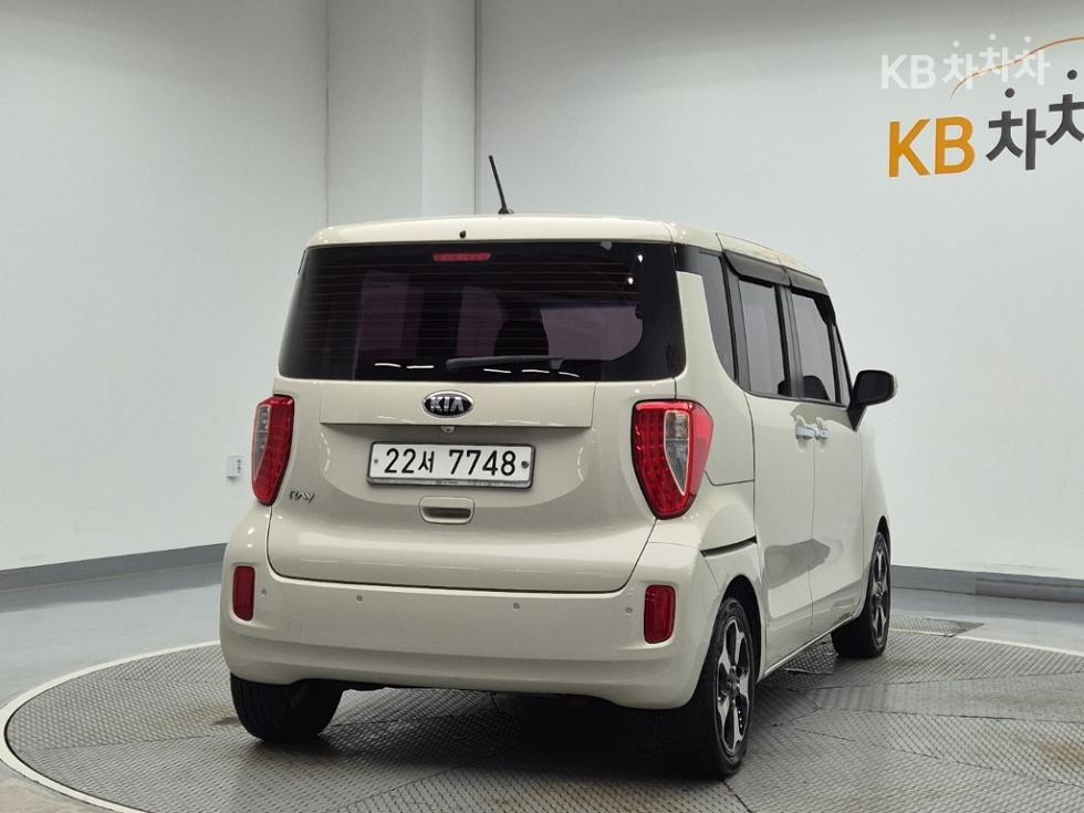 2012 - kia ray
