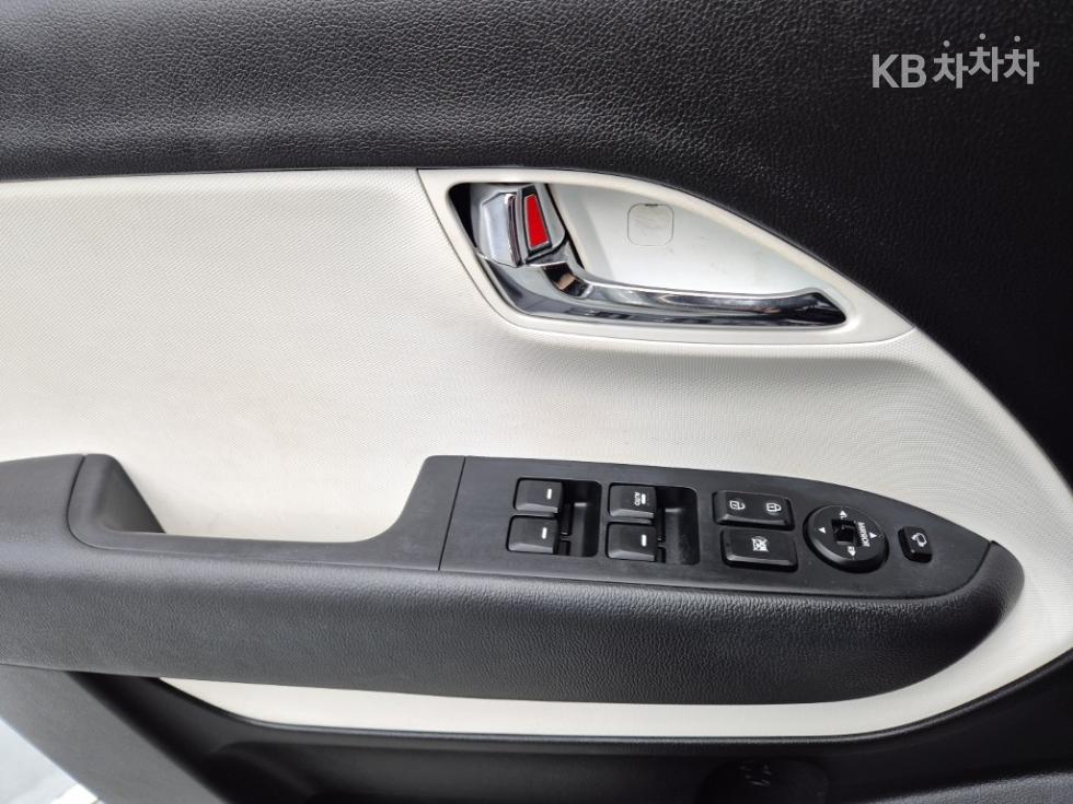 2012 - kia ray