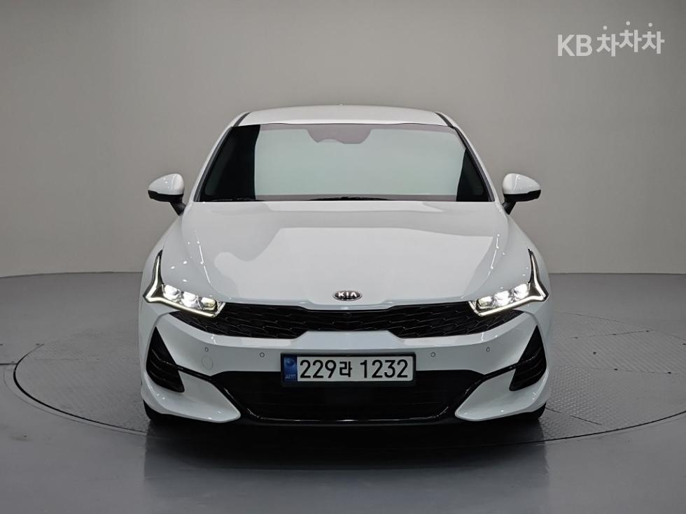 2021 - kia k5