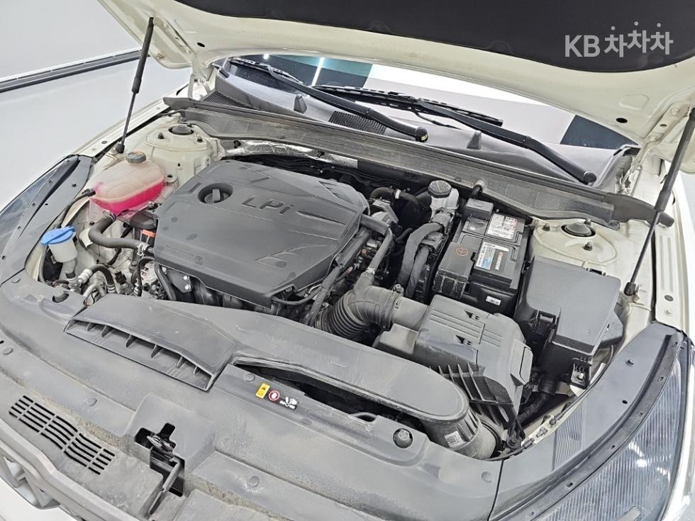 2021 - kia k5