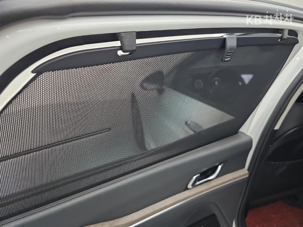2021 - kia k5