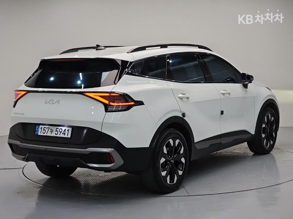 2023 - kia sportage