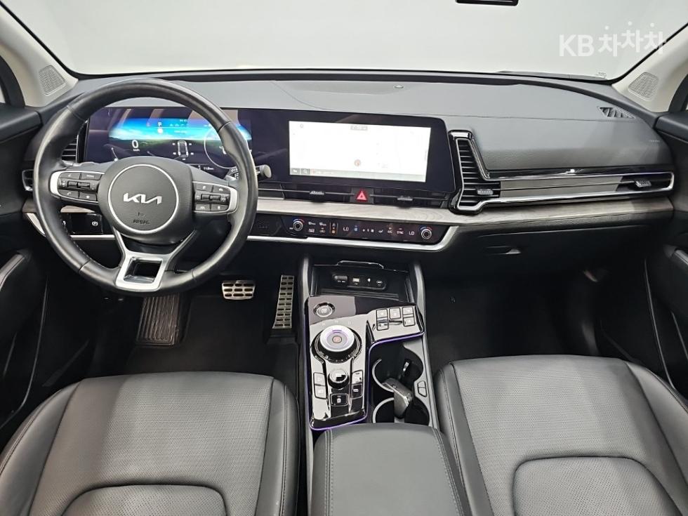2023 - kia sportage