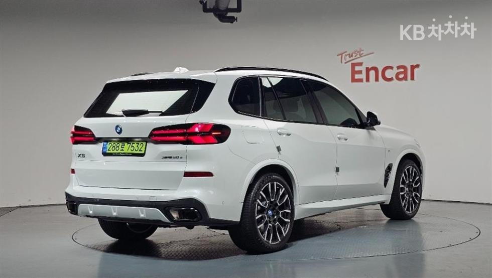 BMW X5 — miniaturë 2