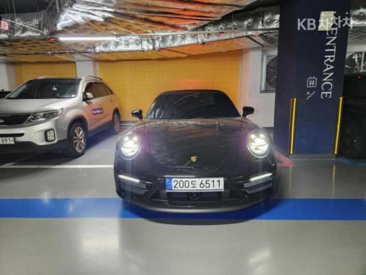 Porsche 911 Carrera 4 GTS Cabriolet — foto 1