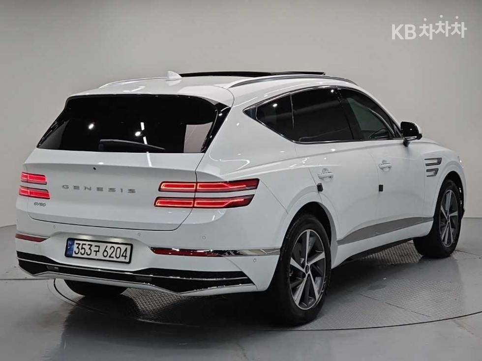2024 Genesis GV80 photo