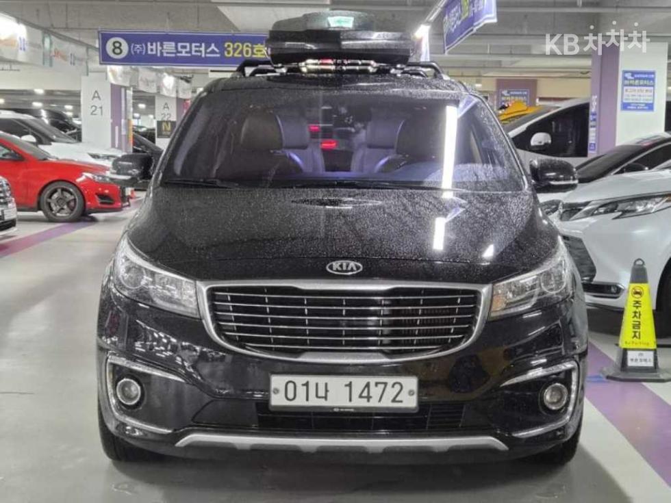 Kia Carnival — miniaturë 3