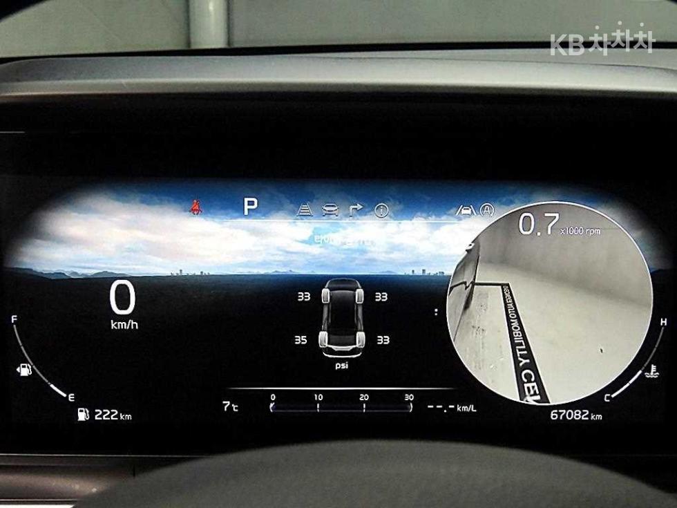 Kia Carnival — miniaturë 8