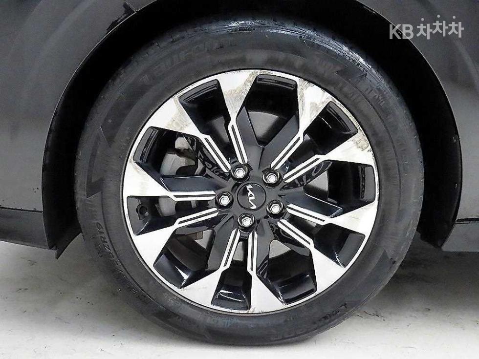Kia Carnival — miniaturë 19