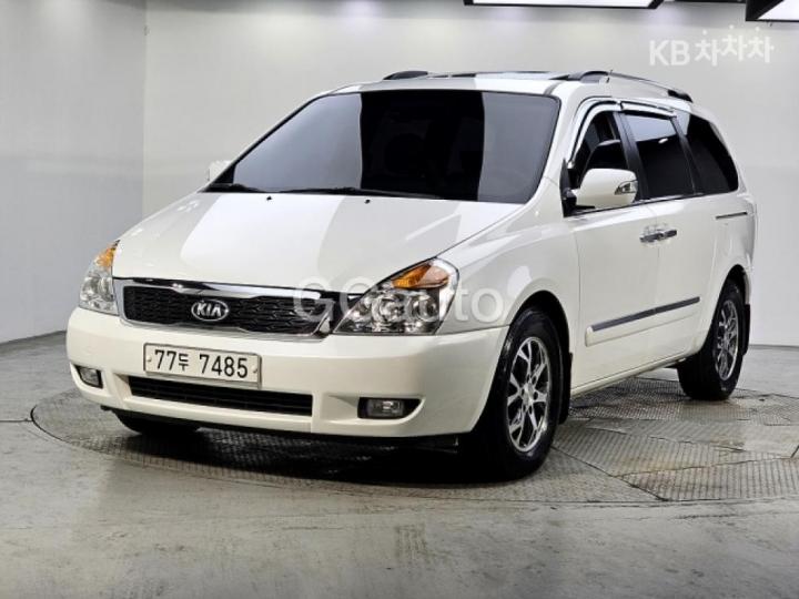 Kia Carnival 그랜드카니발 GLX — foto 1