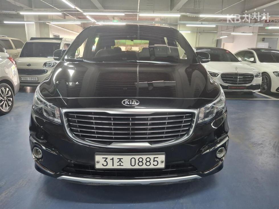 Kia Carnival 9인승 2.2 디젤 — foto 1