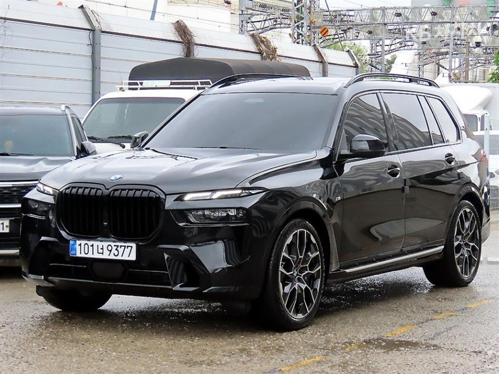 BMW X7 — miniaturë 2