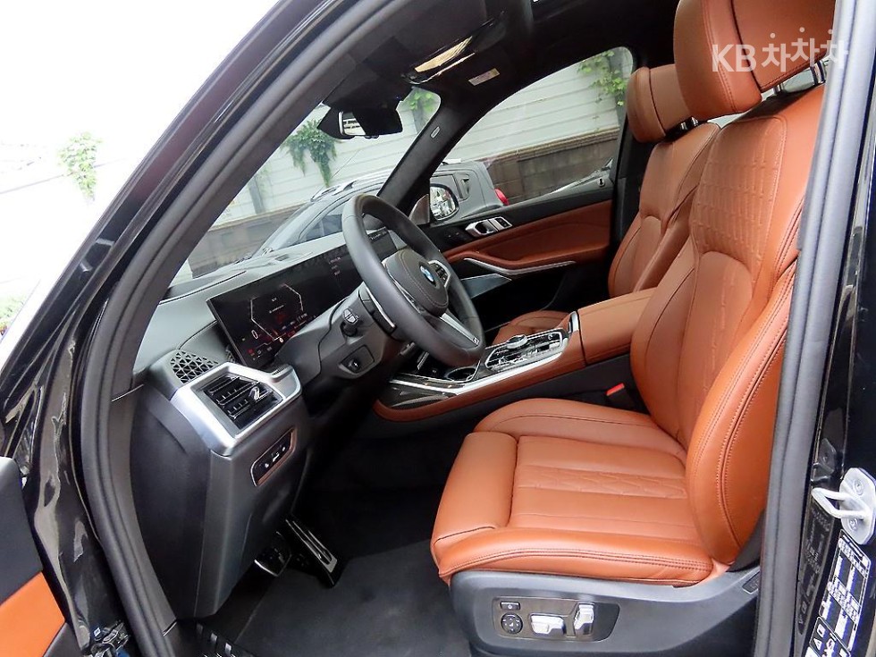 BMW X7 — miniaturë 5