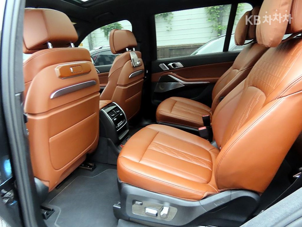 BMW X7 — miniaturë 6
