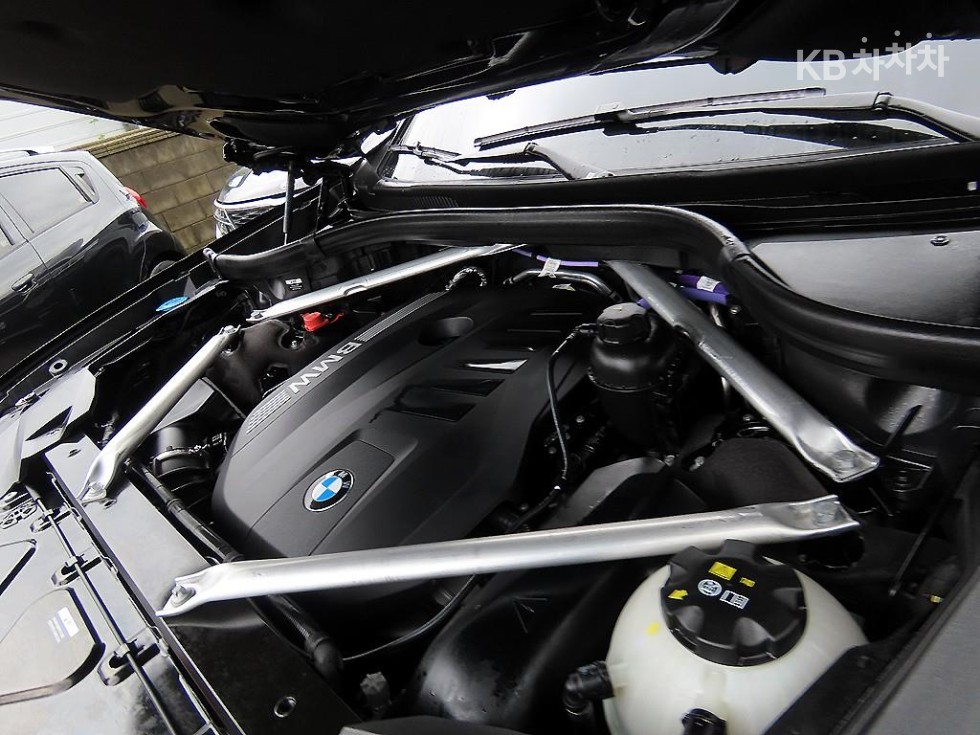BMW X7 — miniaturë 19