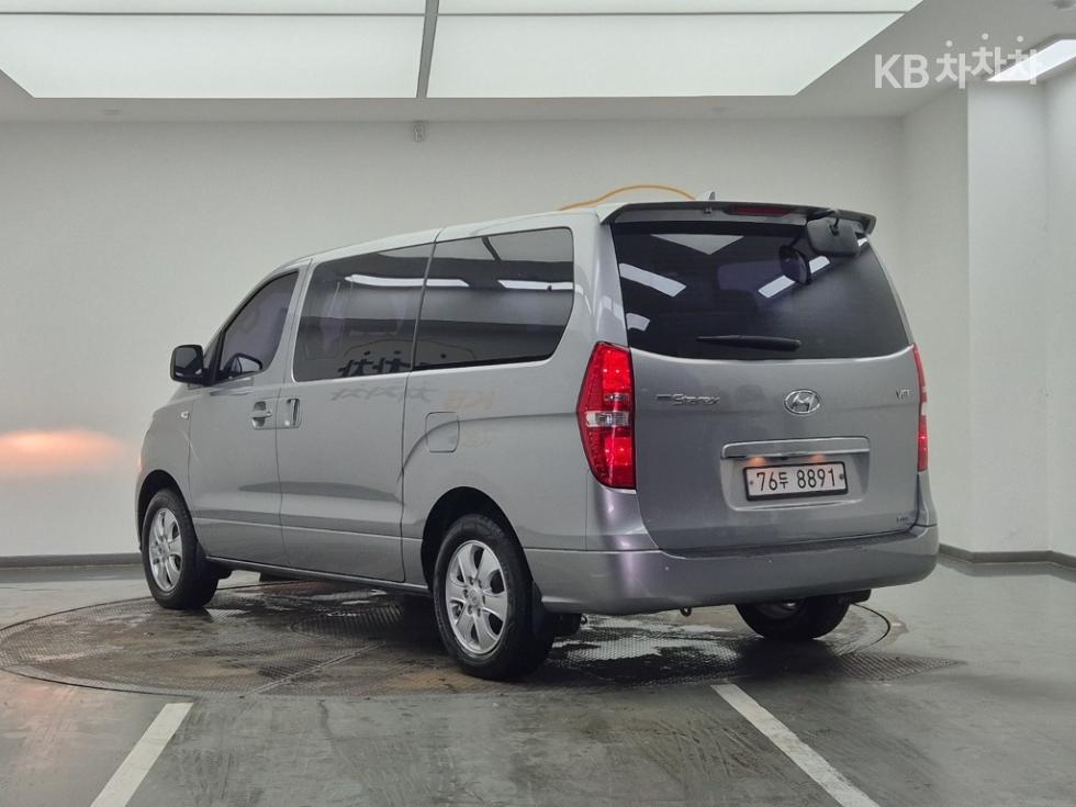 Hyundai Starex — miniaturë 3