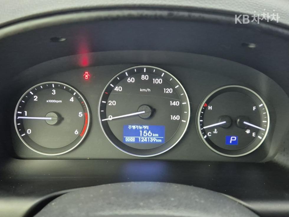 Hyundai Starex — miniaturë 7