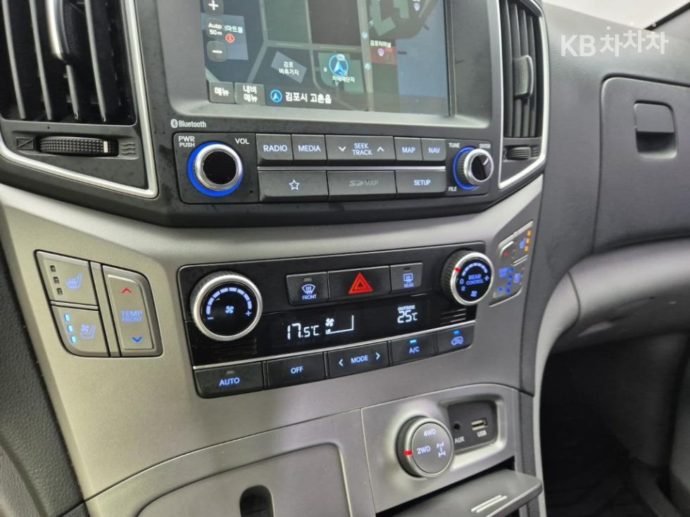 Hyundai Starex — miniaturë 10