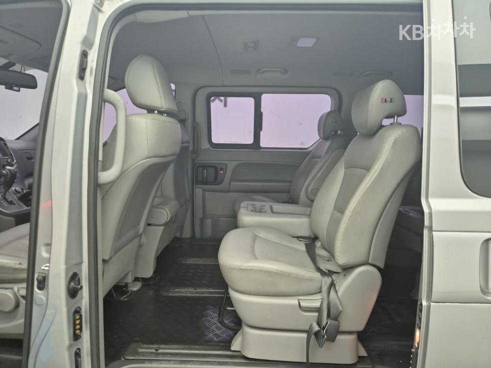 Hyundai Starex — miniaturë 12